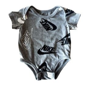 Nike Swoosh Gray Baby Boy Girl Onesie Bodysuit Short Sleeve 3M